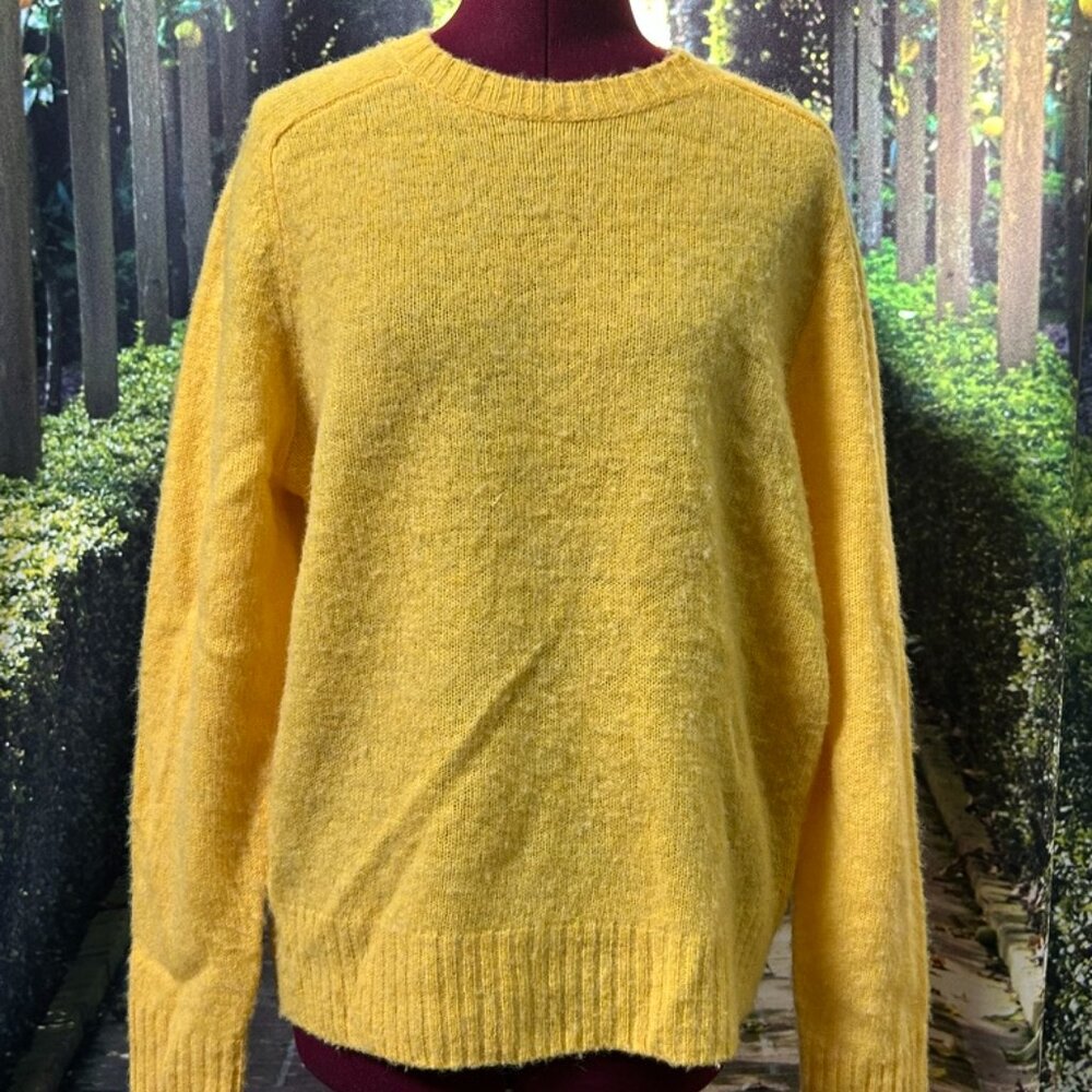 Vintage J. Crew Mens Yellow Wool Sweater 100% Wool Size M